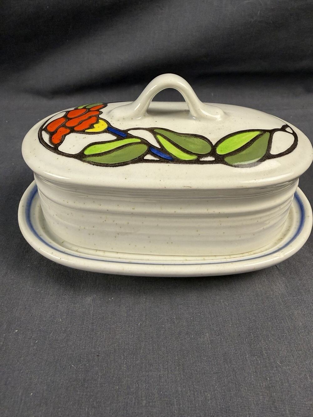 VTG 70s California MCM Metlox Poppytrail Wild Poppy Covered Butter Dish